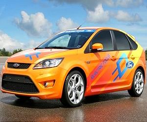 http://www.spacedaily.com/images-lg/ford-electric-car-focus-lg.jpg