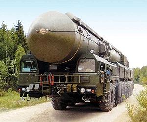 http://www.spacedaily.com/images-lg/nuclear-weapon-missile-transport-truck-lg.jpg