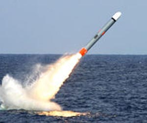 submerged-tomahawk-launch-missile-lg.jpg