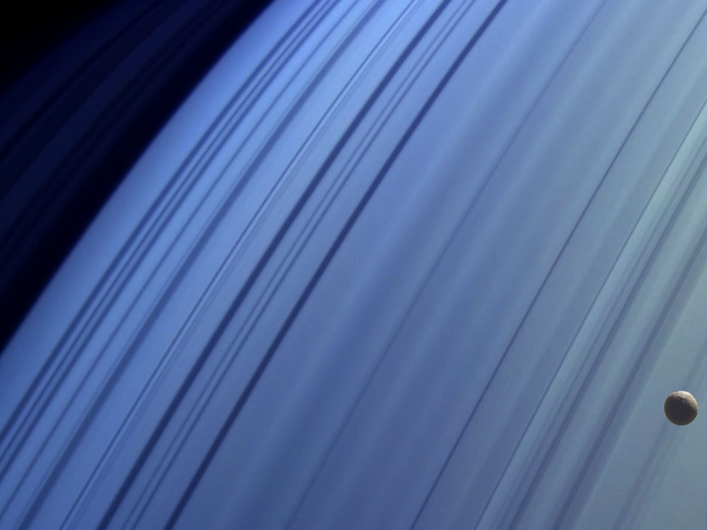 saturn mimas