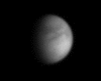 El rostro cambiante de Titan, en esta película realizada con imágenes de la Cassini se aprecian zonas oscuras y claras sobre su superficie. Credito: JPL/Space Science Institute.